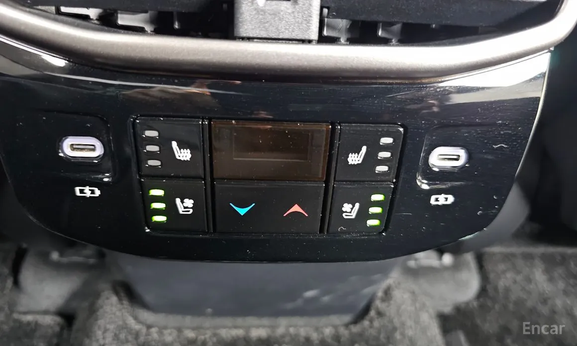 Фото 18 - Lexus RX