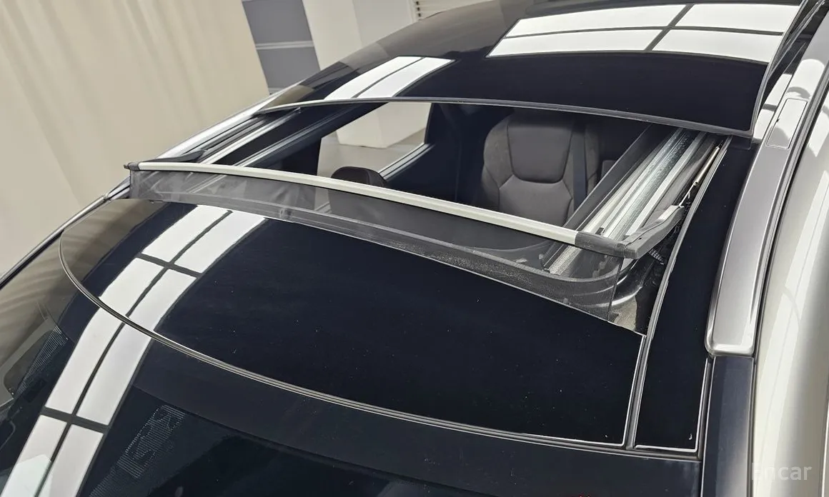 Фото 19 - Lexus RX