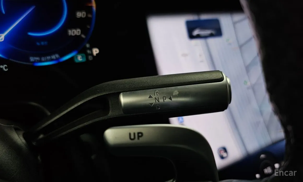 Фото 9 - Mercedes-Benz EQS