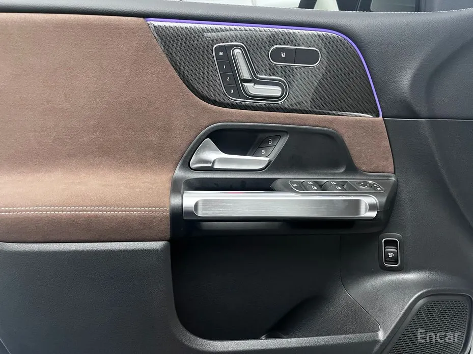 Фото 12 - Mercedes-Benz GLB-Class