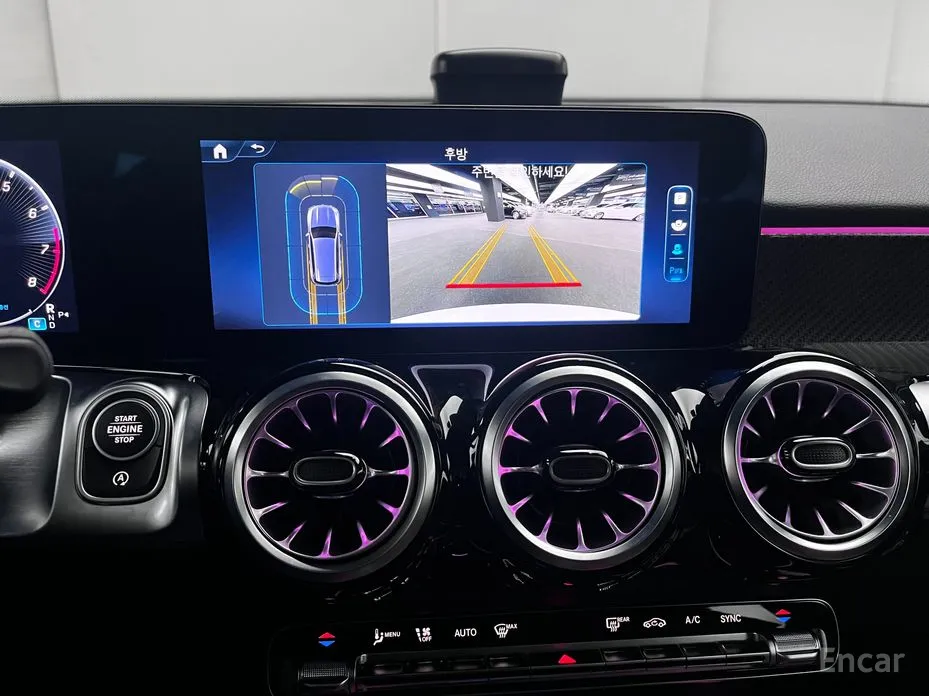 Фото 14 - Mercedes-Benz GLB-Class