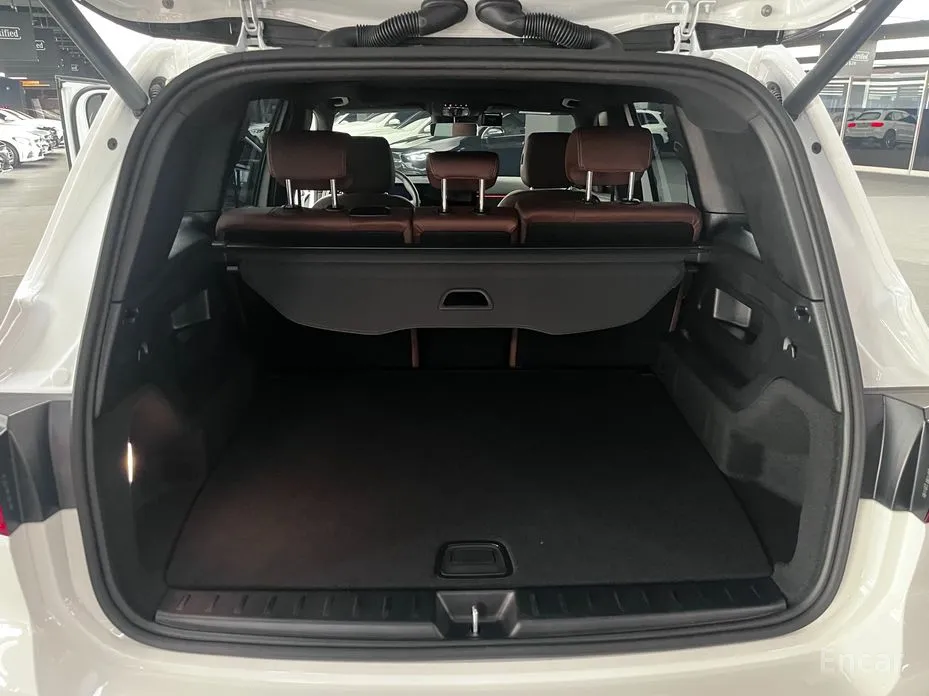 Фото 16 - Mercedes-Benz GLB-Class