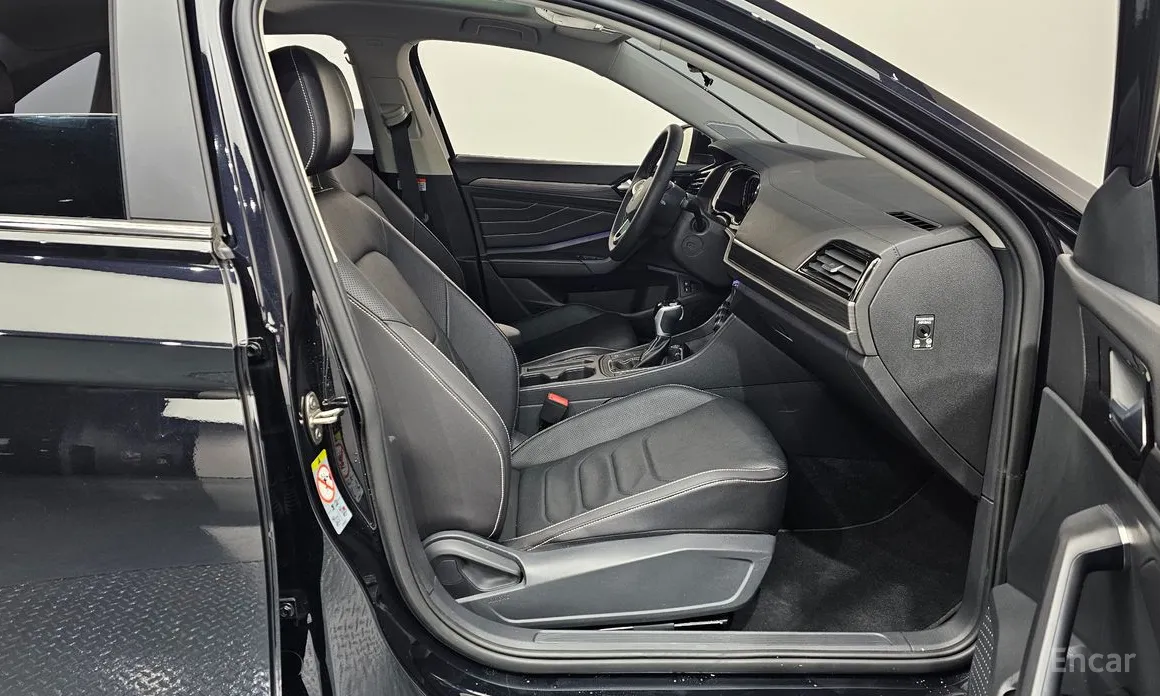 Фото 11 - Volkswagen Jetta