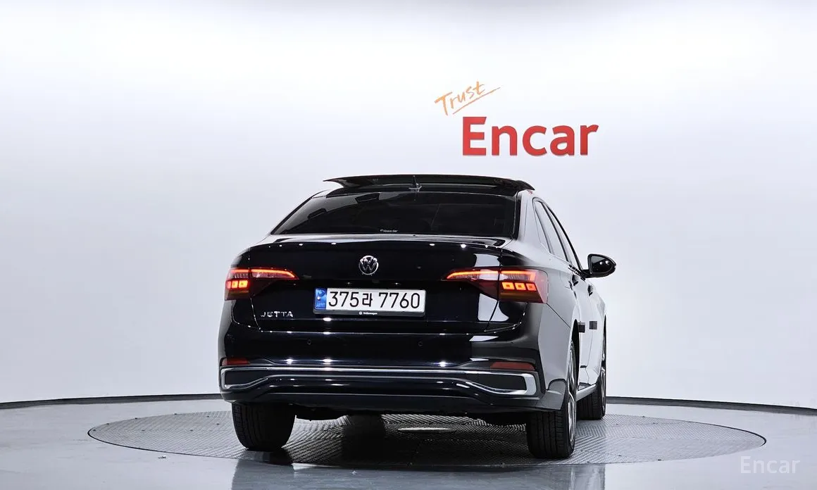 Фото 4 - Volkswagen Jetta