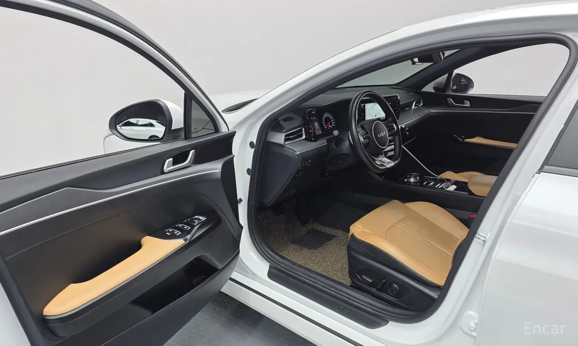 Фото 11 - Kia K5