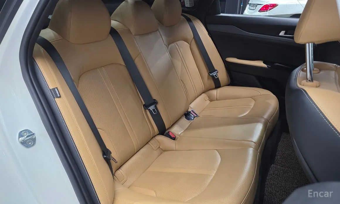 Фото 12 - Kia K5