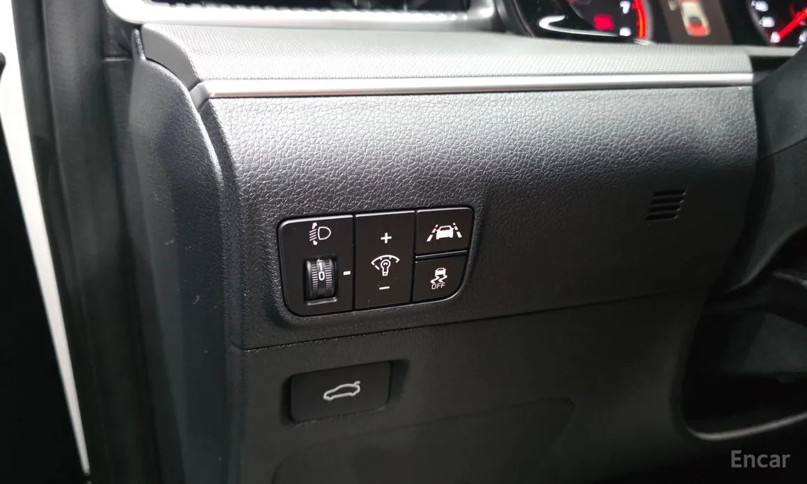 Фото 19 - Kia K5