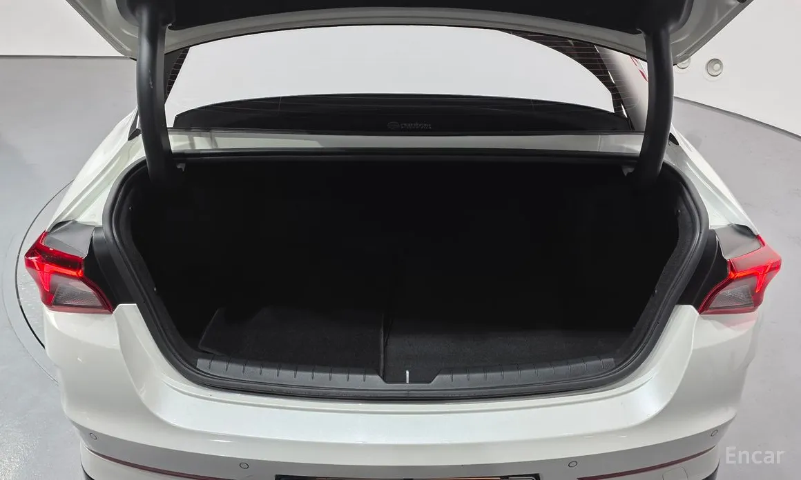 Фото 20 - Kia K5