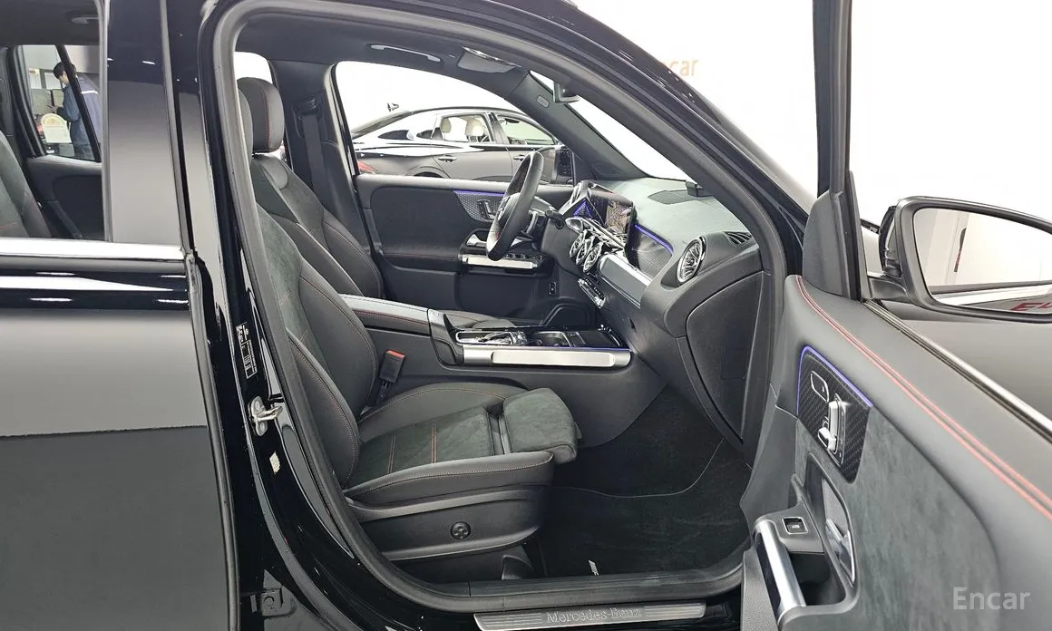 Фото 11 - Mercedes-Benz GLB-Class