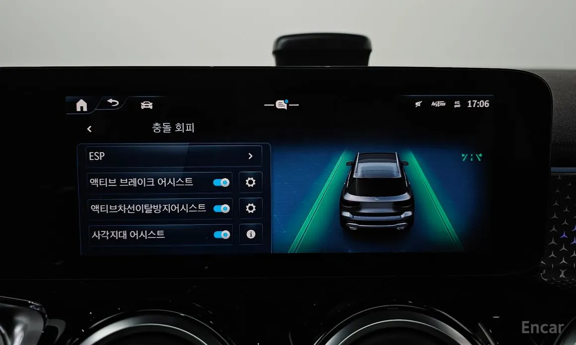 Фото 16 - Mercedes-Benz GLB-Class