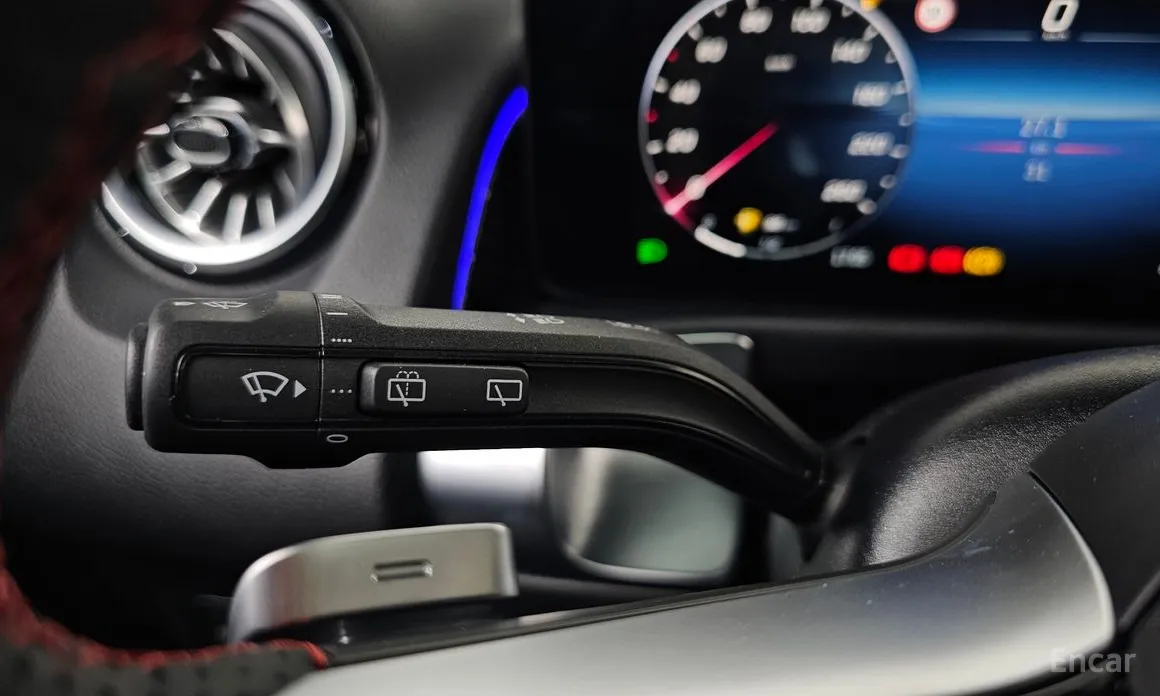 Фото 18 - Mercedes-Benz GLB-Class