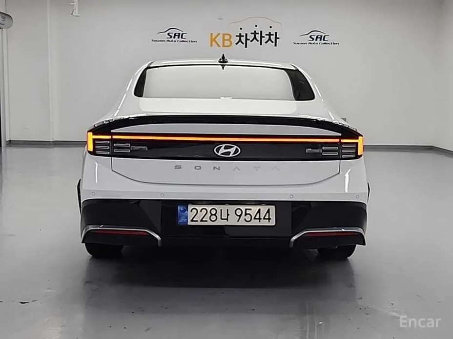 Фото 3 - Hyundai Sonata