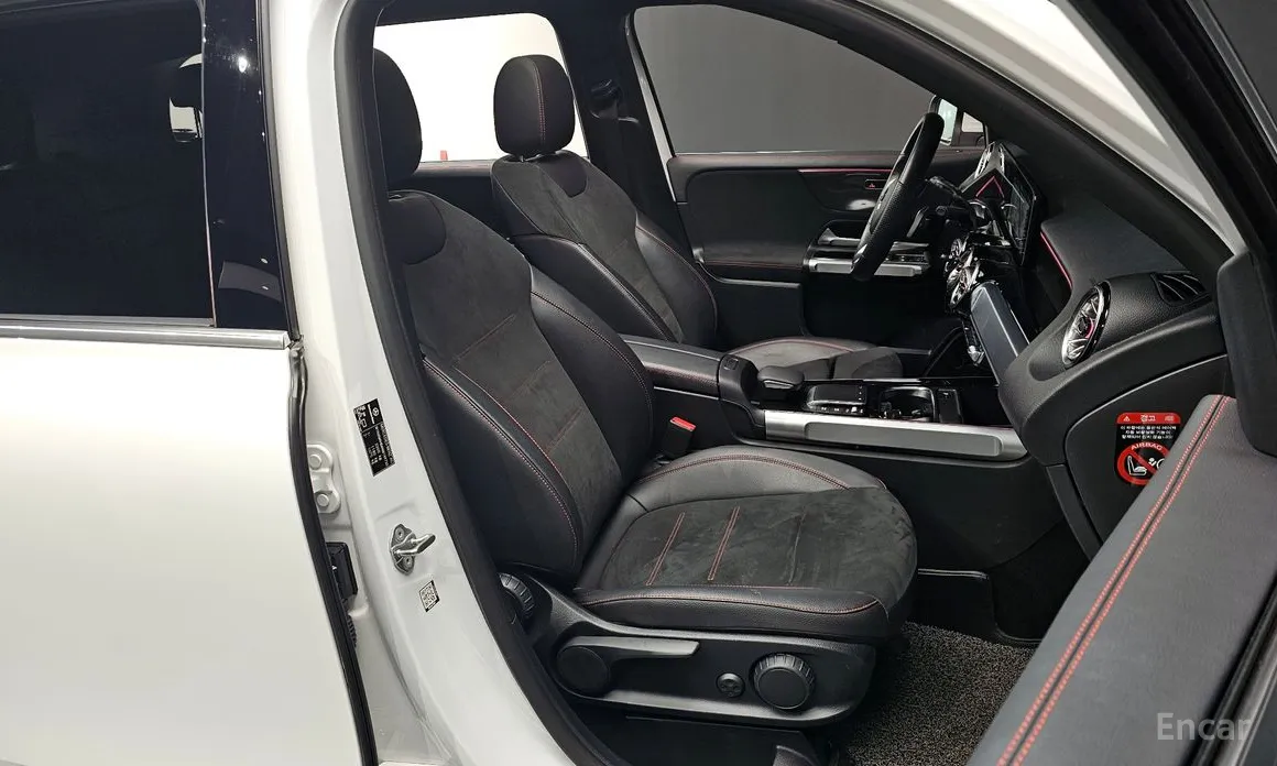 Mercedes-Benz GLB-Class 2020 GLB250 4MATIC
