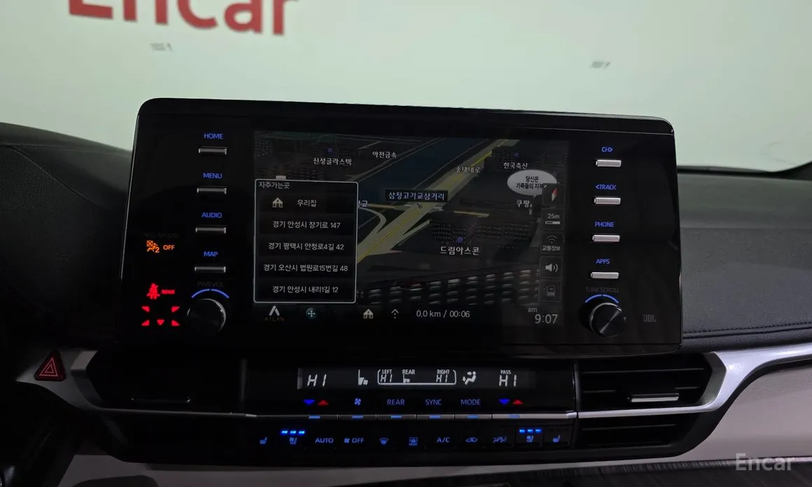 Photo 14 - Toyota Sienna