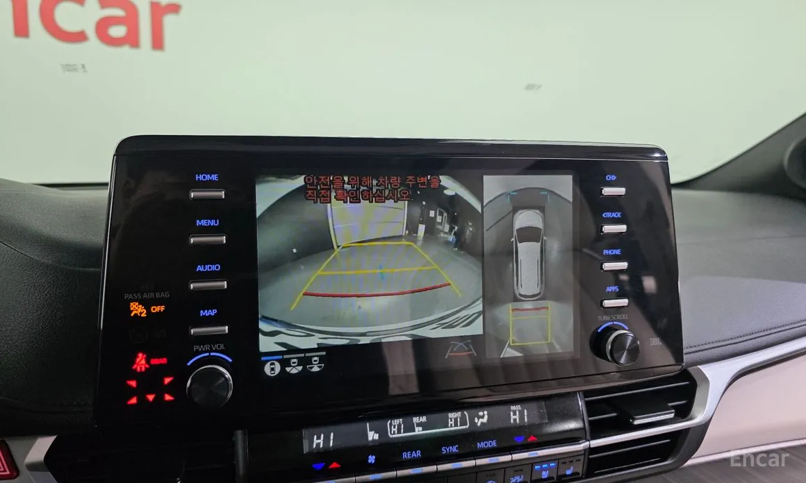 Photo 15 - Toyota Sienna