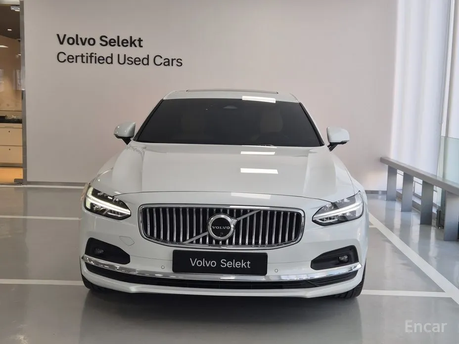 Фото 2 - Volvo S90
