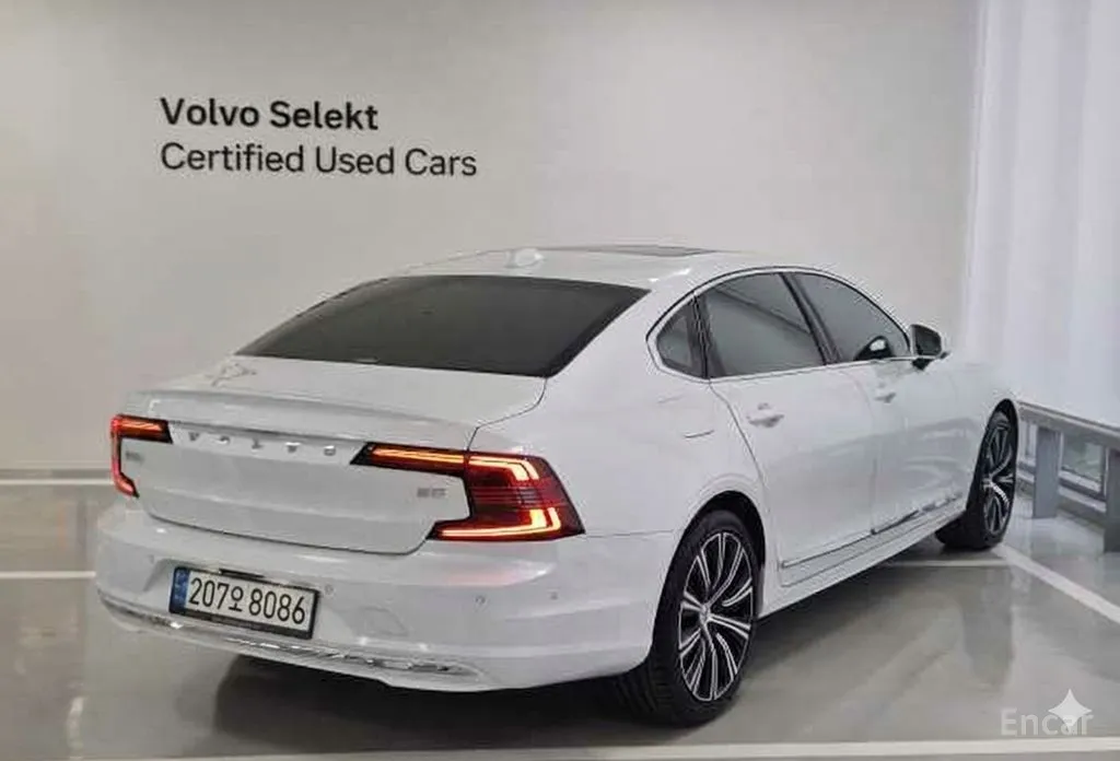 Фото 3 - Volvo S90