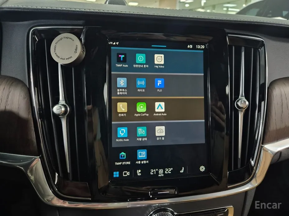 Фото 8 - Volvo S90