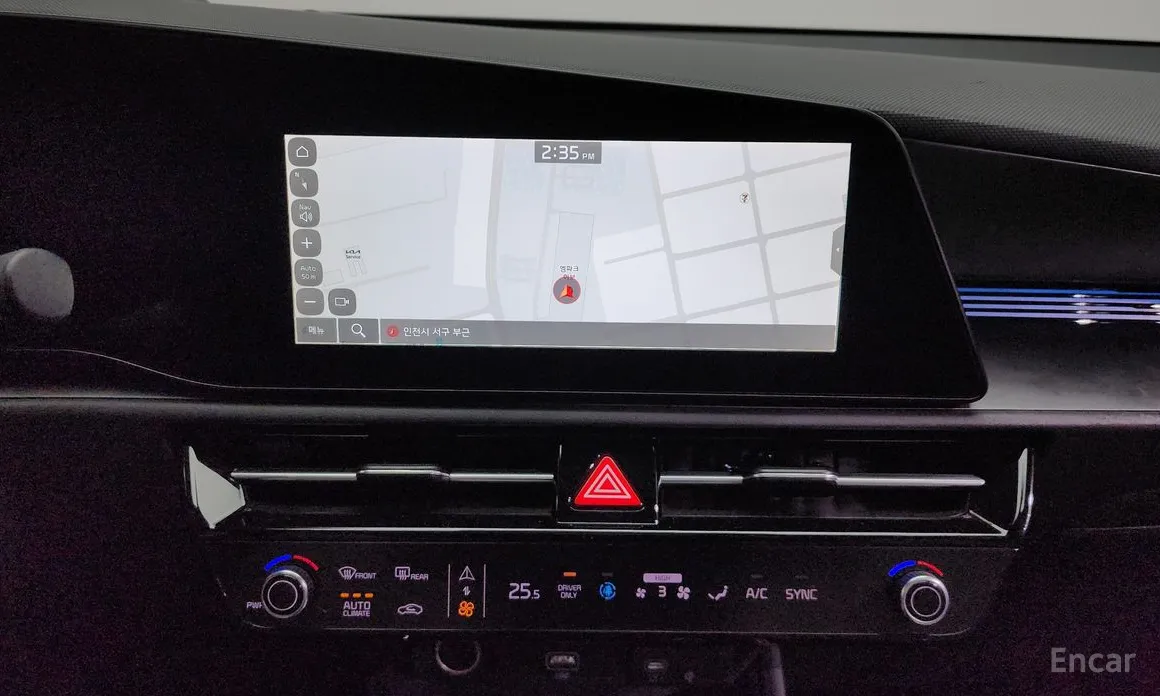 Фото 14 - Kia Niro