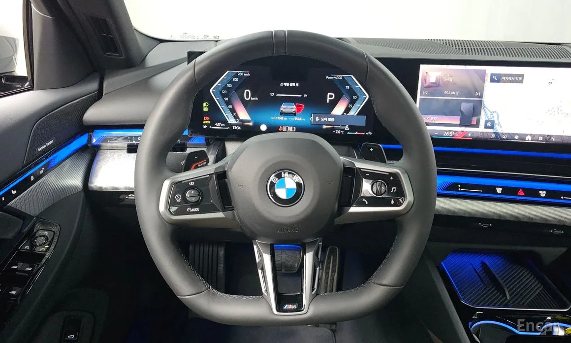 Фото 13 - BMW 5 Series