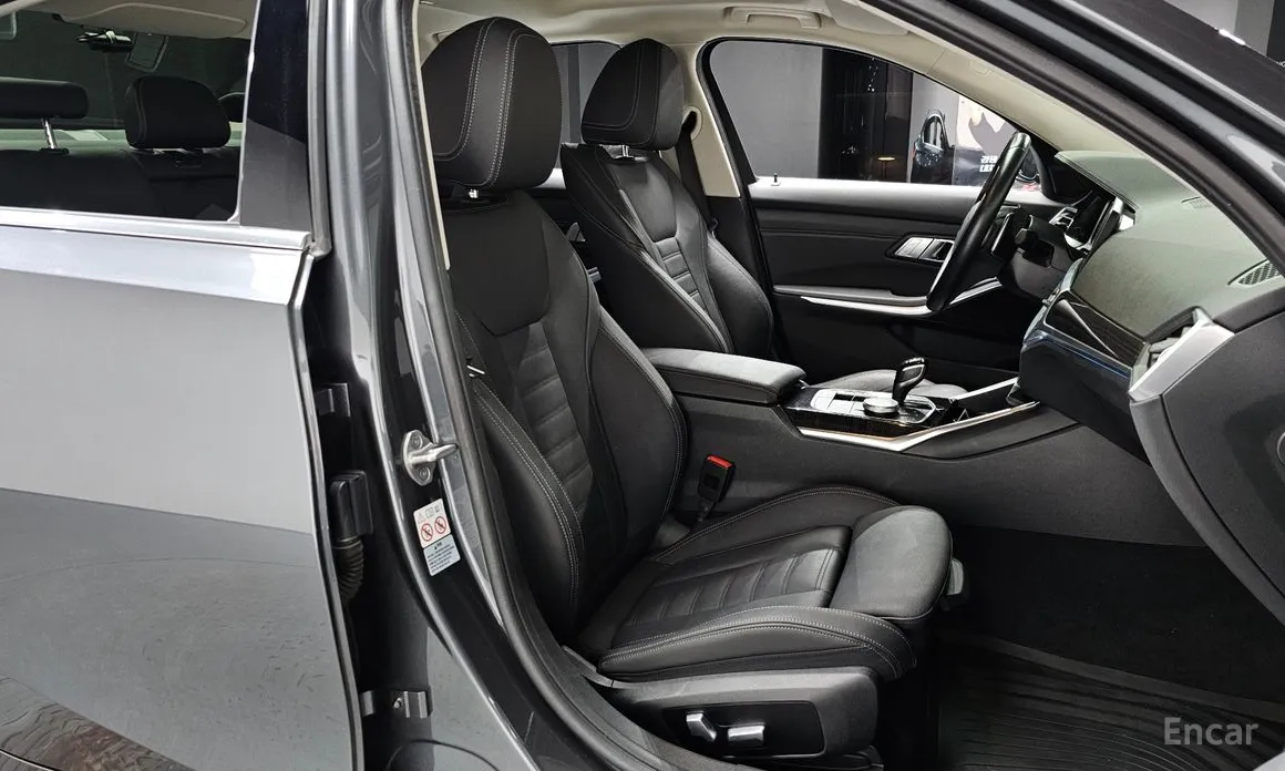 Фото 10 - BMW 3 Series