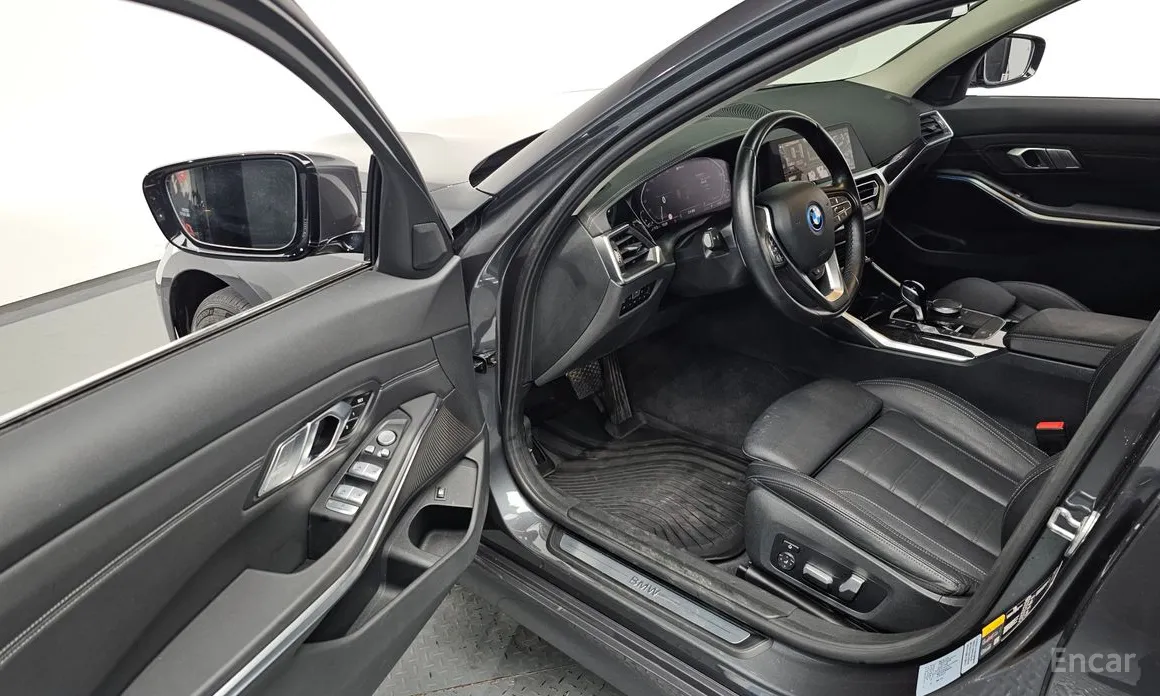 Фото 11 - BMW 3 Series