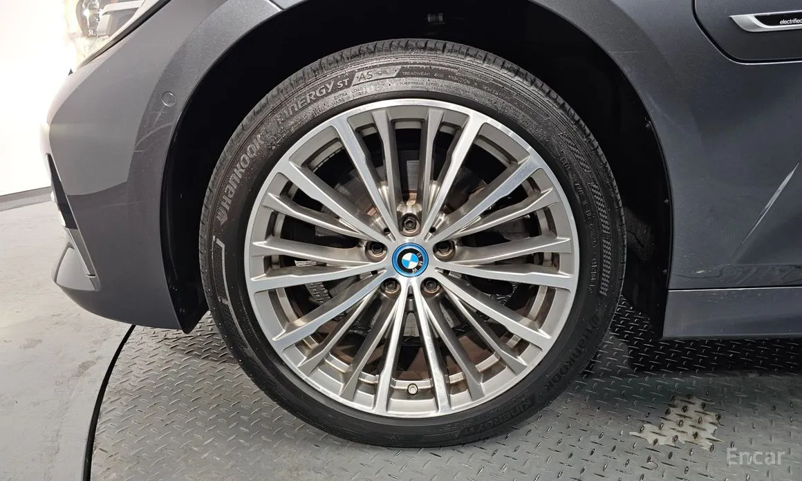 Фото 5 - BMW 3 Series