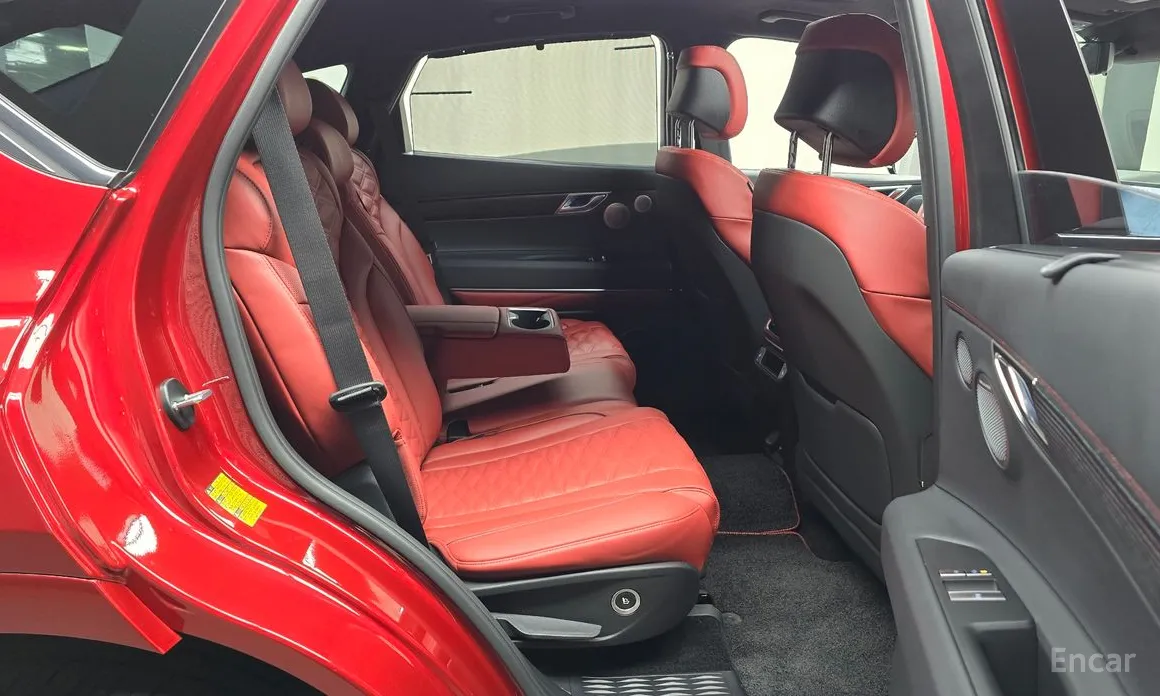 Фото 12 - Genesis GV80