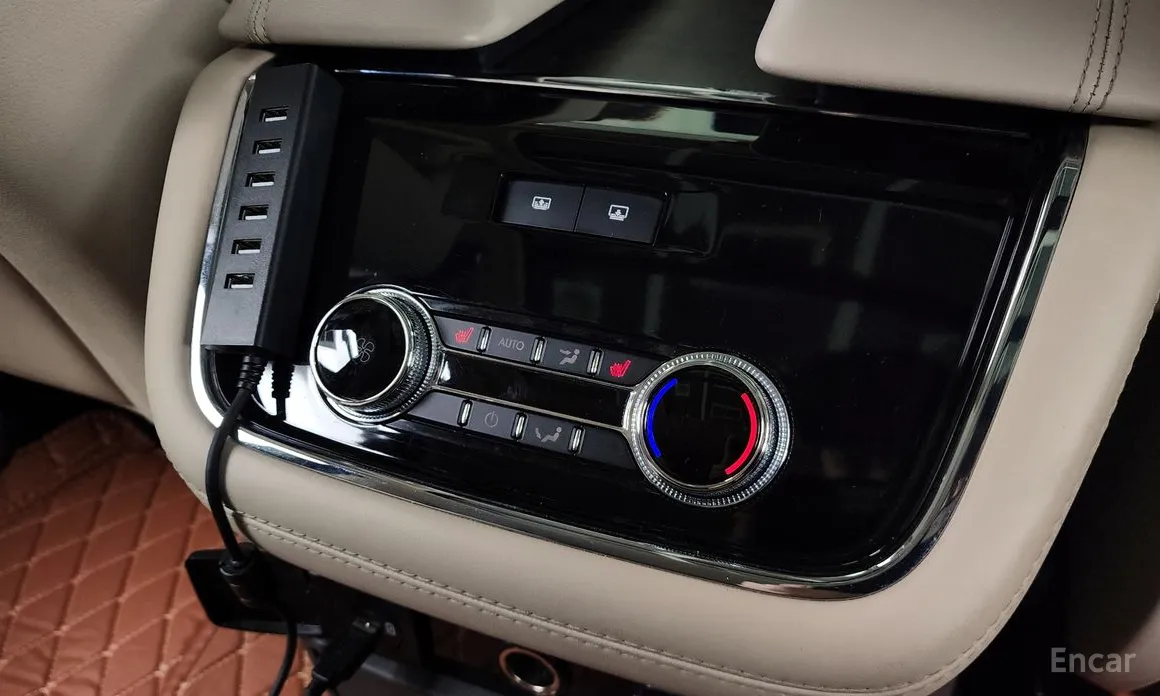 Фото 19 - Lincoln Navigator