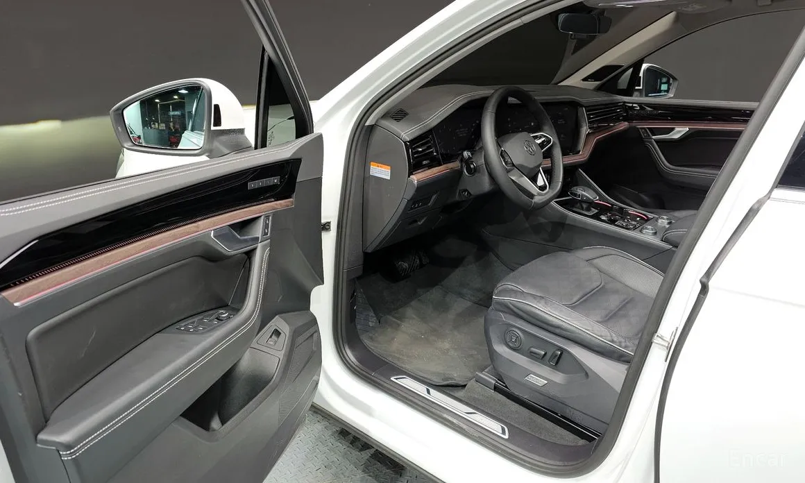 Фото 10 - Volkswagen Touareg