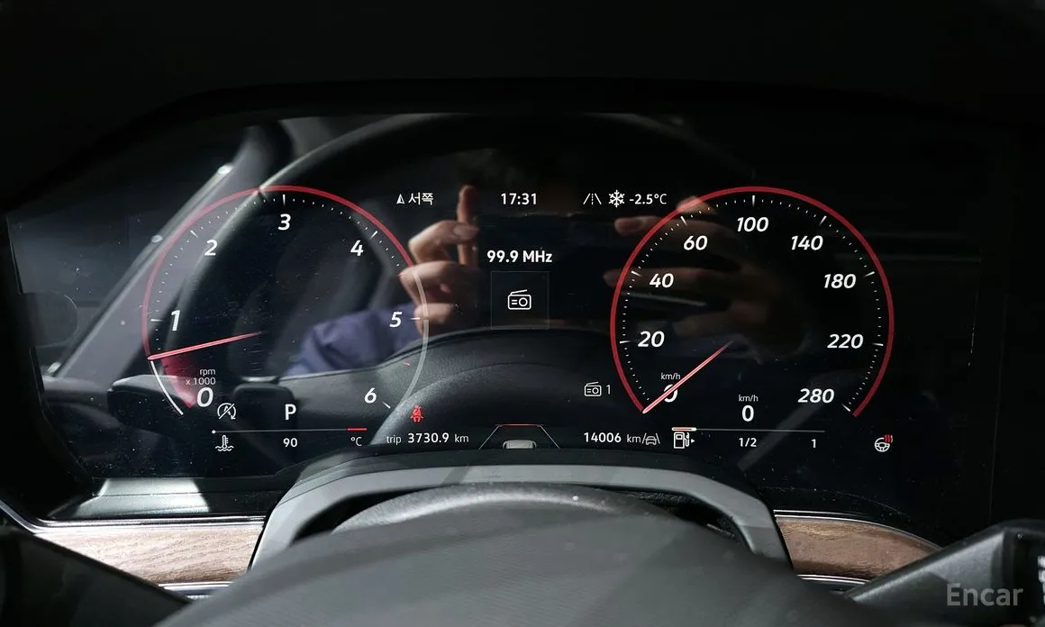 Фото 8 - Volkswagen Touareg