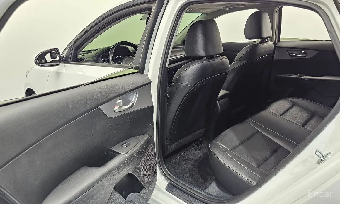 Фото 11 - Kia K3