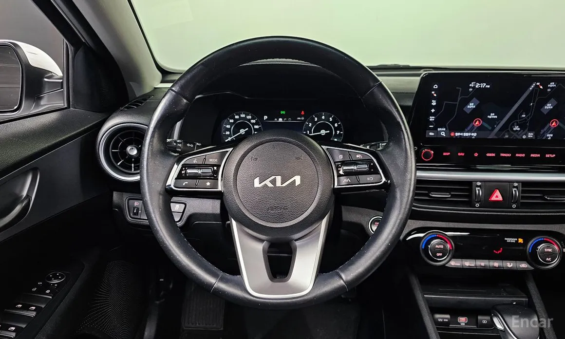 Фото 14 - Kia K3