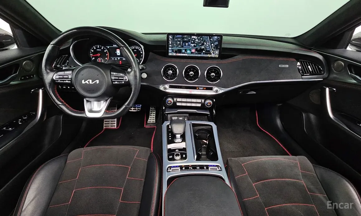 Фото 7 - Kia Stinger