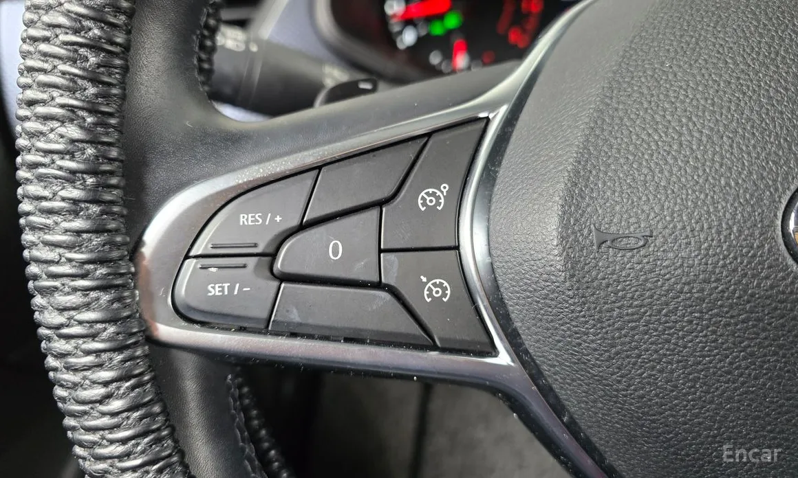 Фото 18 - Renault XM3