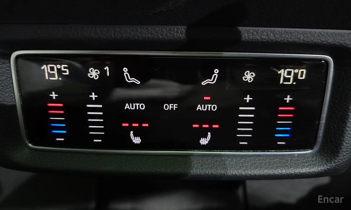 Фото 18 - Audi e-tron