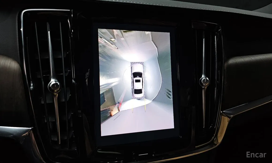 Фото 16 - Volvo S90