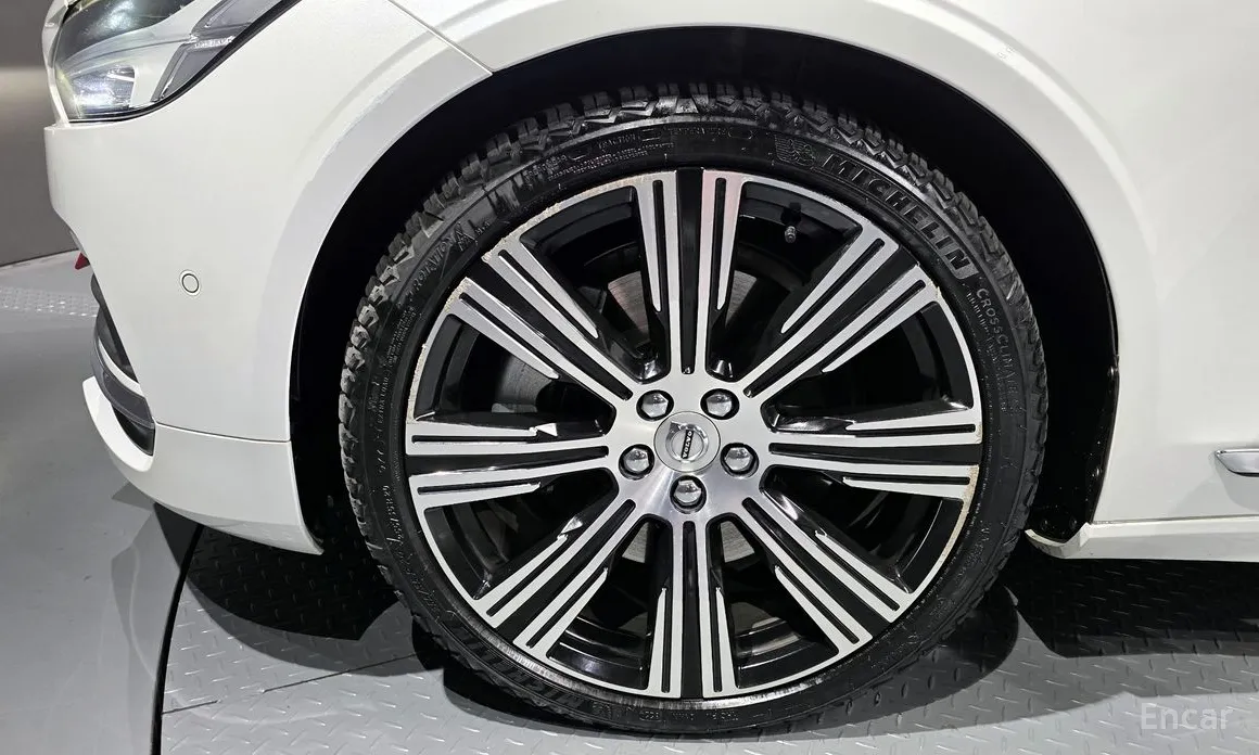 Фото 5 - Volvo S90