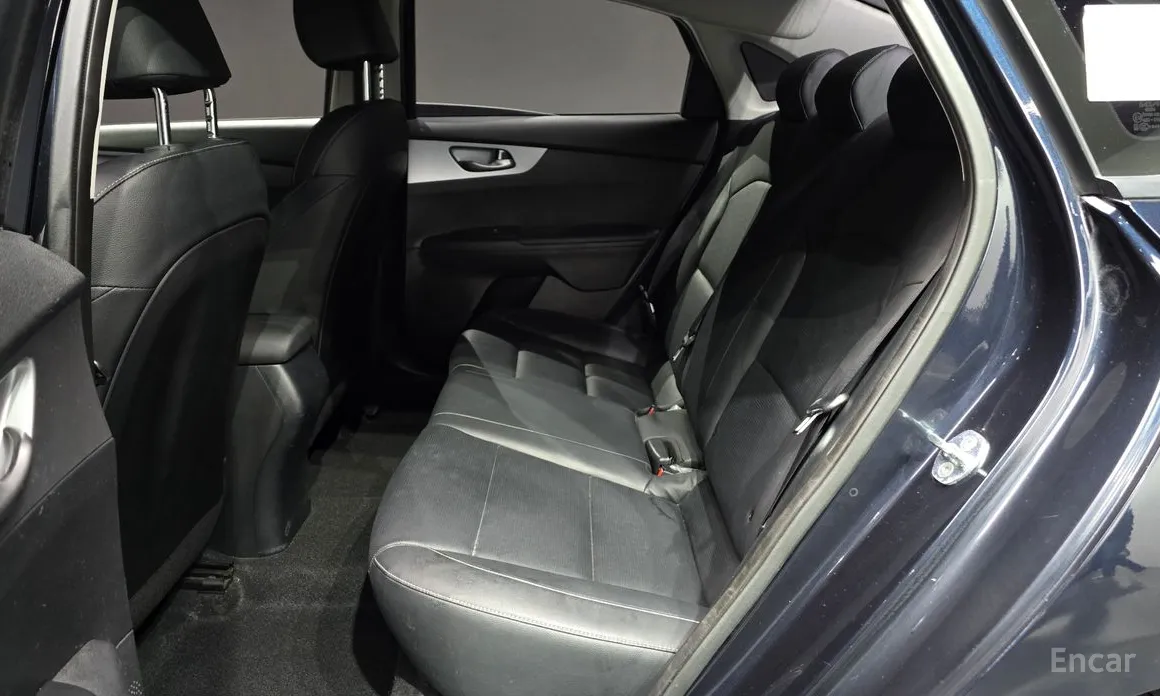 Фото 12 - Kia K3