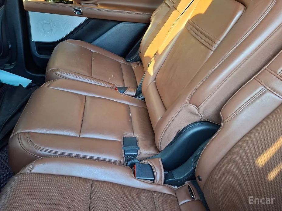 Фото 8 - Lincoln Aviator