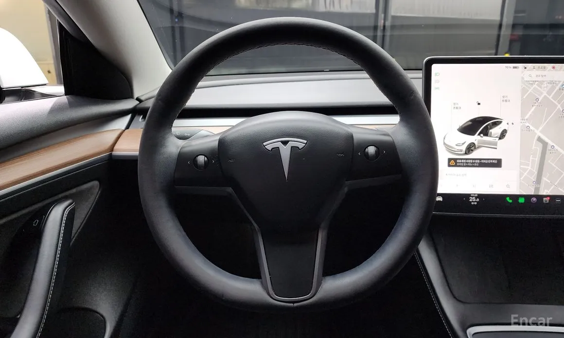 Фото 13 - Tesla Model 3