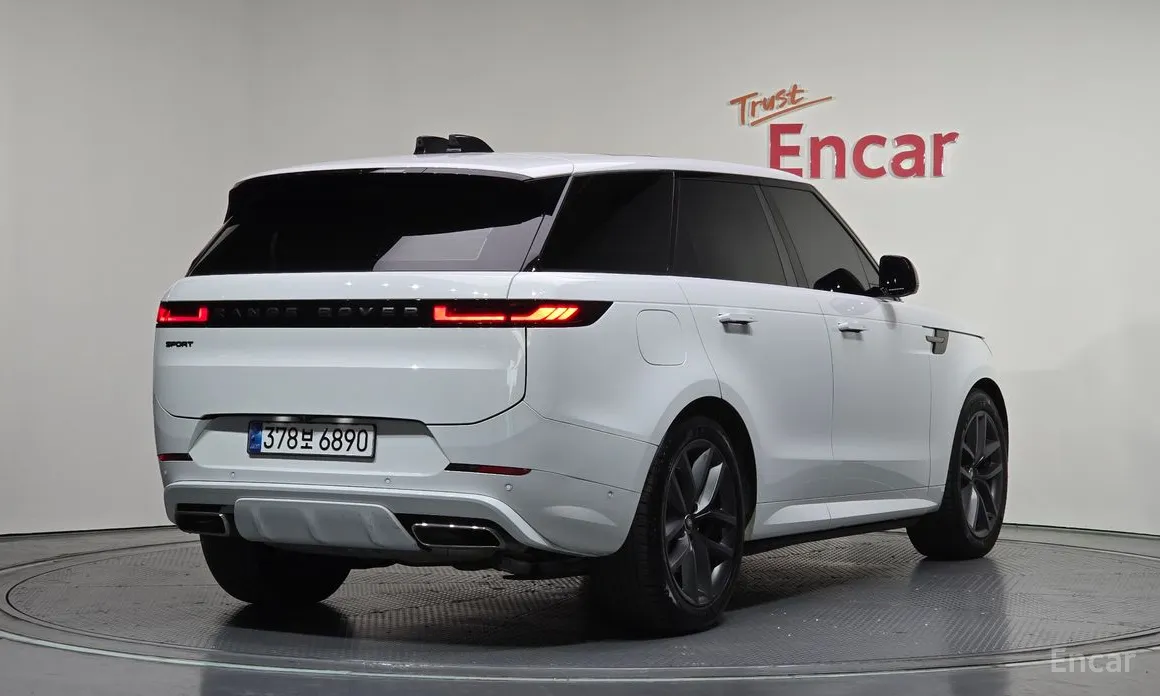 Фото 2 - Land Rover Range Rover Sport