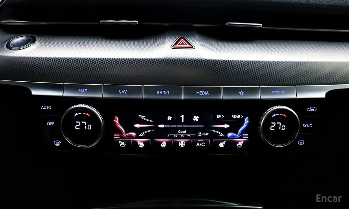 Фото 16 - Genesis G80