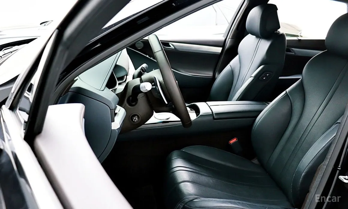 Фото 18 - Genesis G80