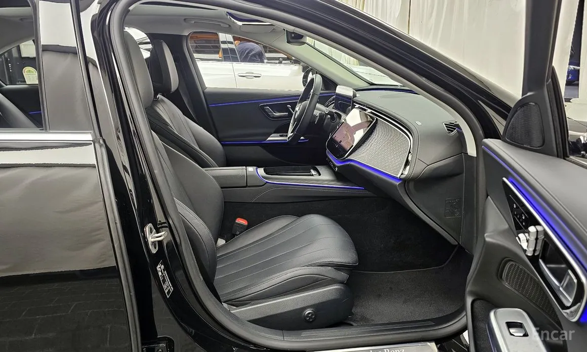 Фото 11 - Mercedes-Benz E-Class