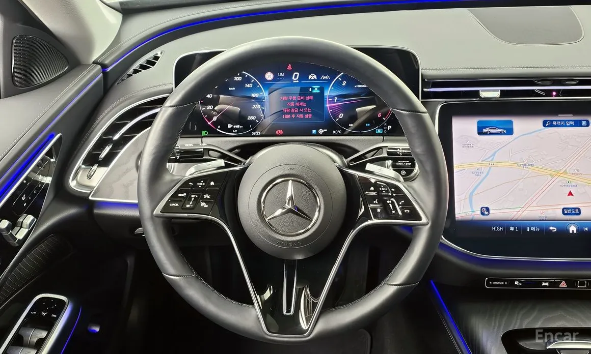 Фото 13 - Mercedes-Benz E-Class