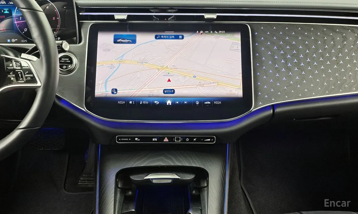 Фото 14 - Mercedes-Benz E-Class