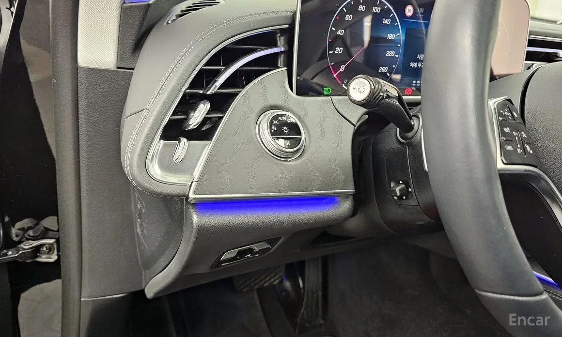 Фото 16 - Mercedes-Benz E-Class