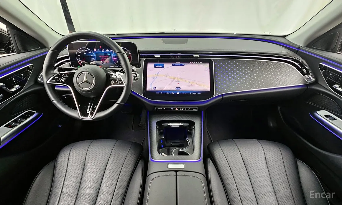 Фото 7 - Mercedes-Benz E-Class