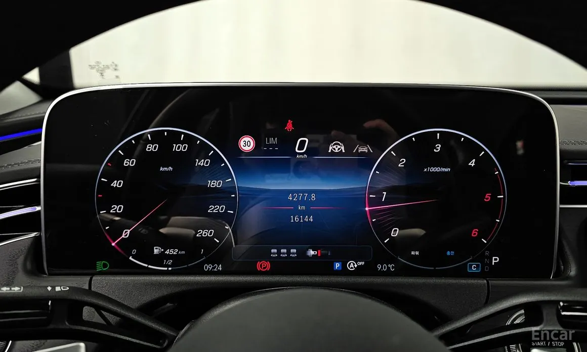 Фото 8 - Mercedes-Benz E-Class